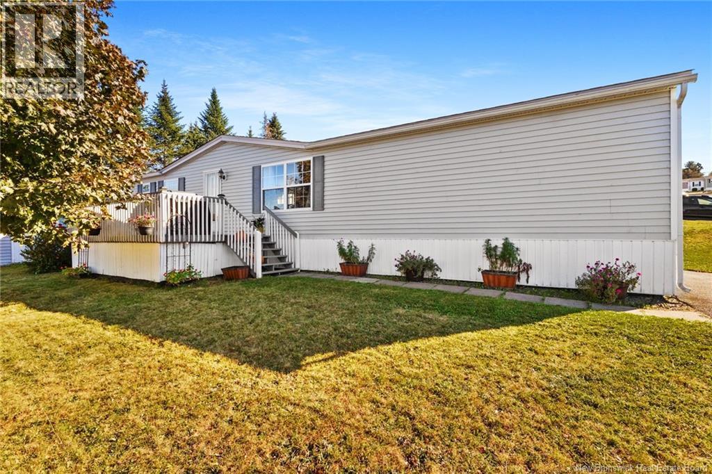 60 Sherrys Lane, Fredericton, New Brunswick  E3C 1L8 - Photo 1 - NB128051