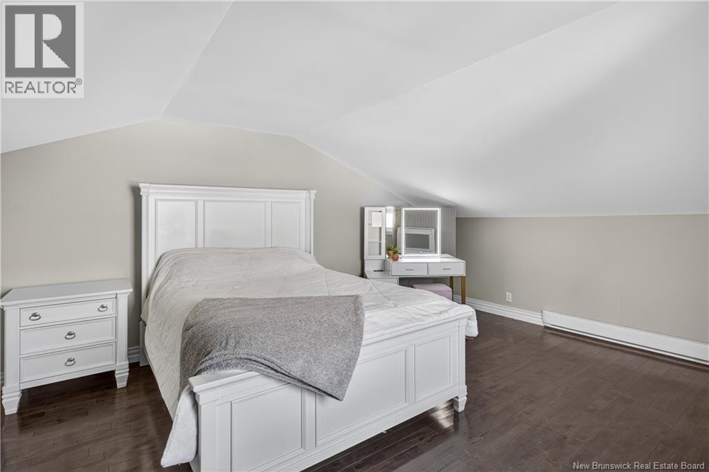 658 Vanier Street, Campbellton, New Brunswick  E3N 1V7 - Photo 32 - NB128194