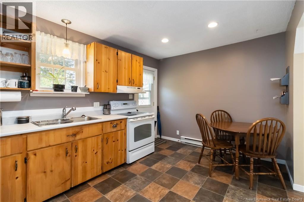 8 Emmerson, Moncton, New Brunswick  E1C 6T1 - Photo 14 - NB128083