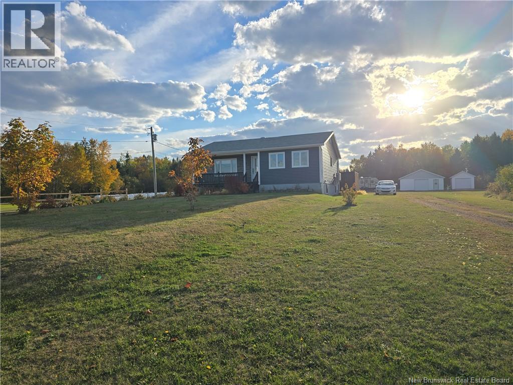 646 Principale, Pointe-Verte, New Brunswick  E8J 3A1 - Photo 2 - NB128227