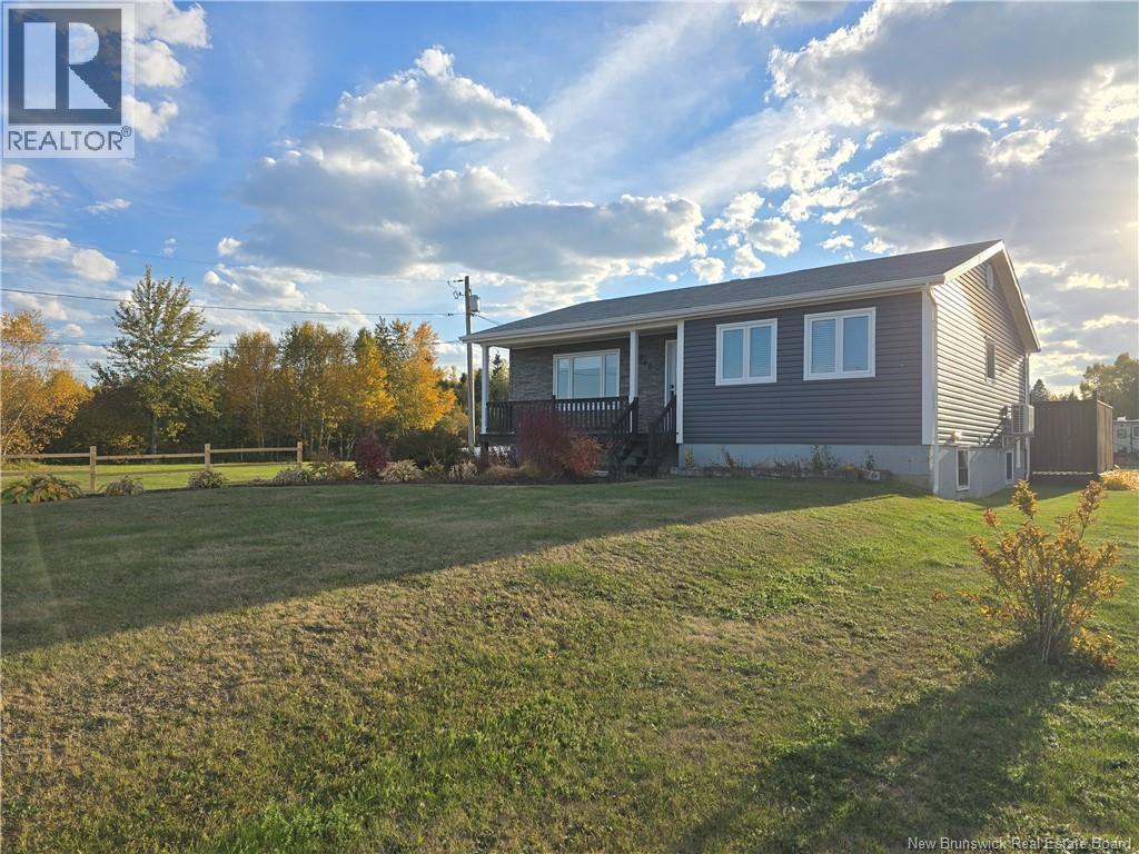 646 Principale, Pointe-Verte, New Brunswick  E8J 3A1 - Photo 3 - NB128227