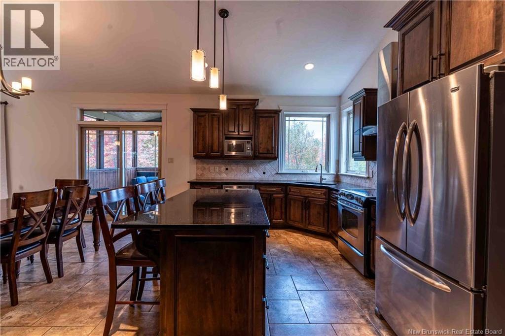 120 Anabelle Crescent, Lutes Mountain, New Brunswick  E1G 0R1 - Photo 4 - NB128231