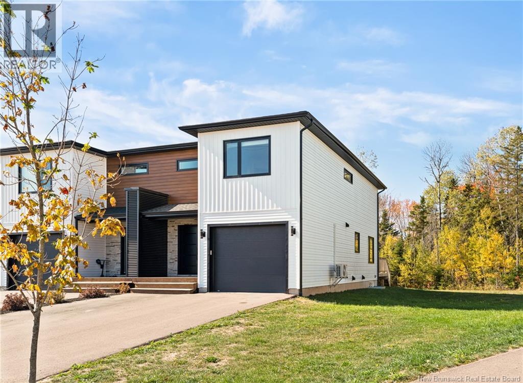 122 Francfort, Moncton, New Brunswick