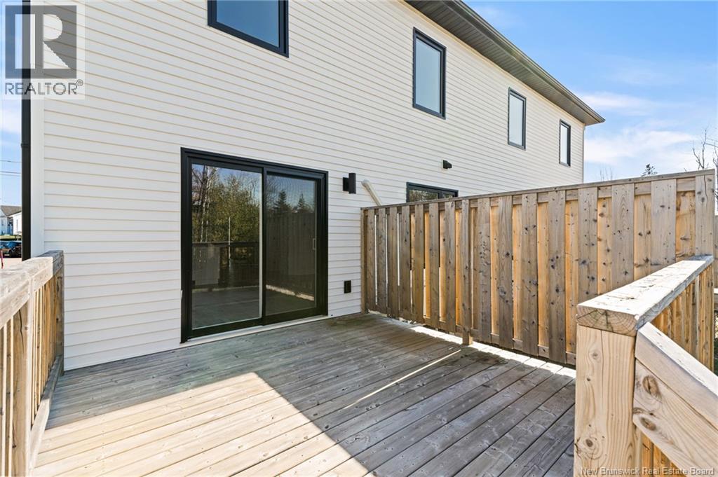 122 Francfort, Moncton, New Brunswick  E1G 5W6 - Photo 31 - NB128035