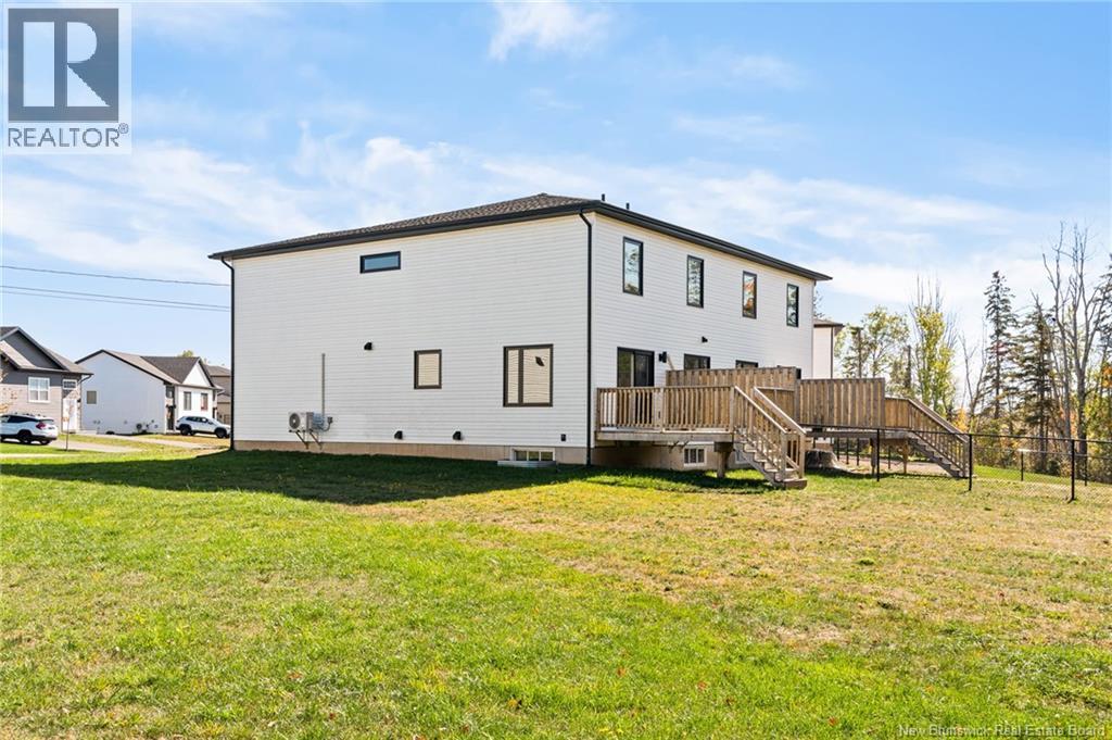 122 Francfort, Moncton, New Brunswick  E1G 5W6 - Photo 34 - NB128035