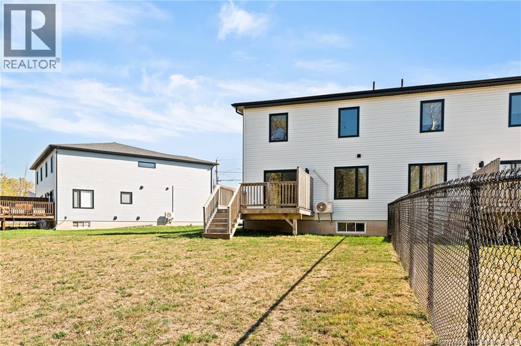 122 Francfort, Moncton, New Brunswick  E1G 5W6 - Photo 35 - NB128035