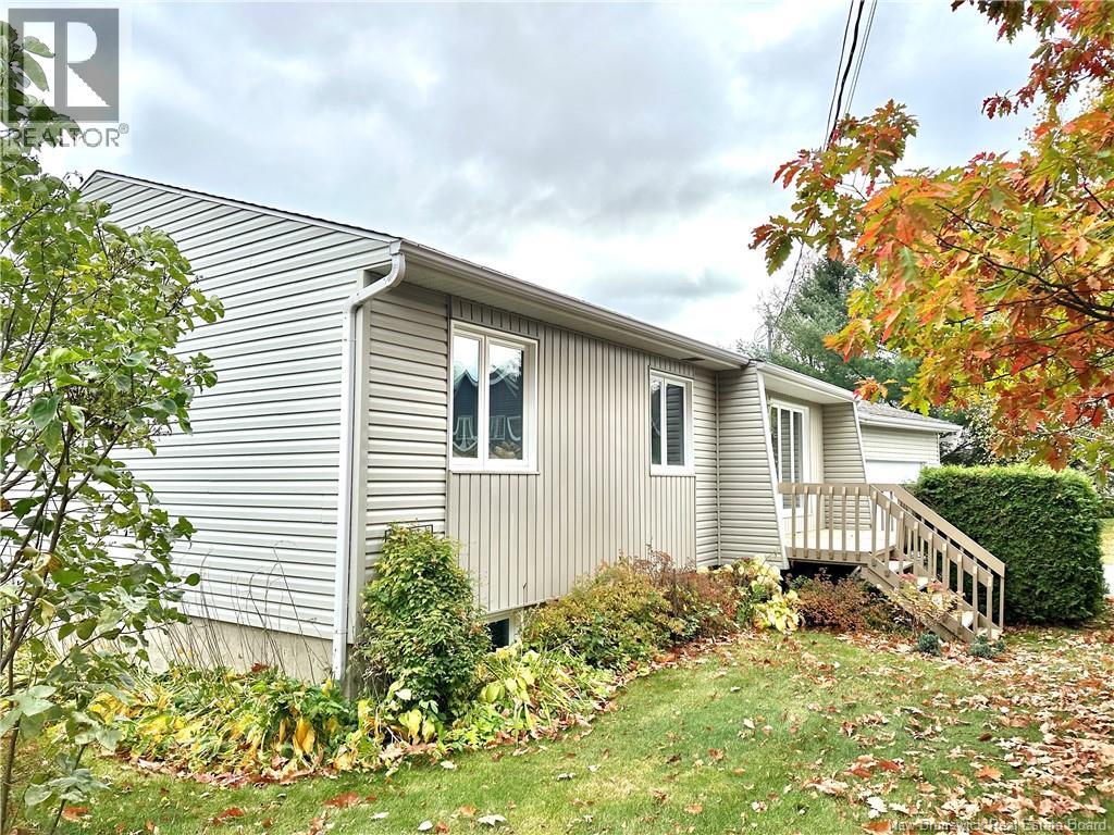 12 Lilianne Avenue, Edmundston, New Brunswick  E3V 3Z1 - Photo 28 - NB128256