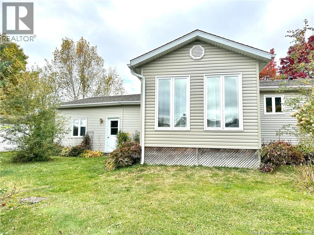 12 Lilianne Avenue, Edmundston, New Brunswick  E3V 3Z1 - Photo 30 - NB128256