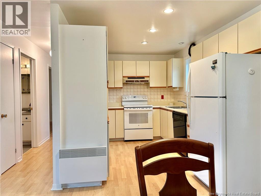12 Lilianne Avenue, Edmundston, New Brunswick  E3V 3Z1 - Photo 6 - NB128256