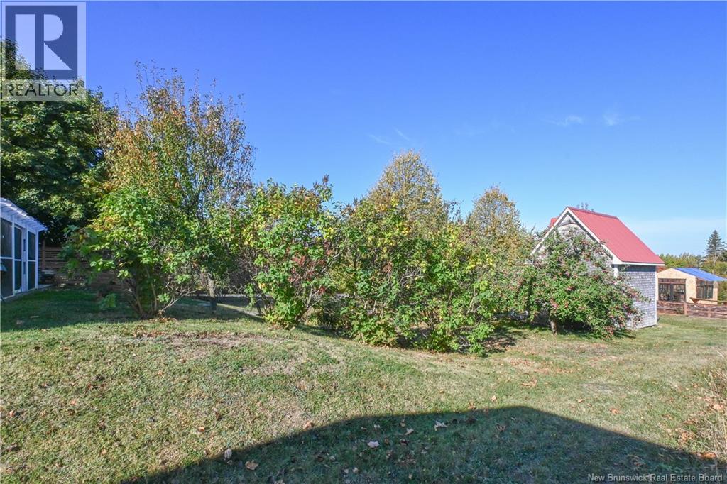 309 Saint-Pierre O Boulevard, Caraquet, New Brunswick  E1W 1A3 - Photo 10 - NB128297