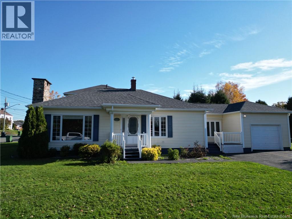68 Church Street, Grand-Sault/grand Falls, New Brunswick  E3Z 2H9 - Photo 1 - NB128147