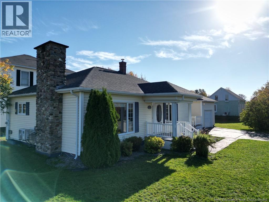 68 Church Street, Grand-Sault/grand Falls, New Brunswick  E3Z 2H9 - Photo 2 - NB128147