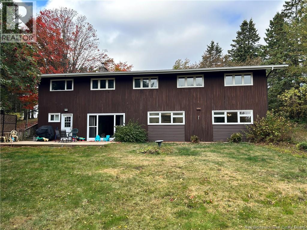 281 Main Street, Middle Sackville, New Brunswick  E4L 4B5 - Photo 2 - NB128268