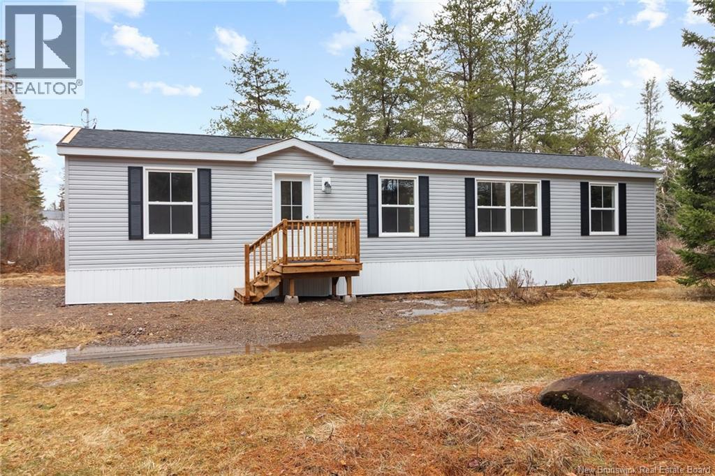 25 Mccain Drive, Waasis, New Brunswick  E3B 9A5 - Photo 2 - NB128290