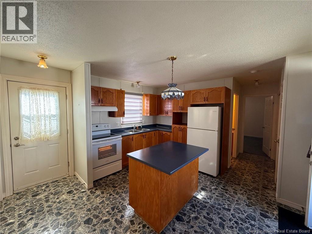15 Ivory Court, Woodstock, New Brunswick  E7M 0G5 - Photo 4 - NB128349
