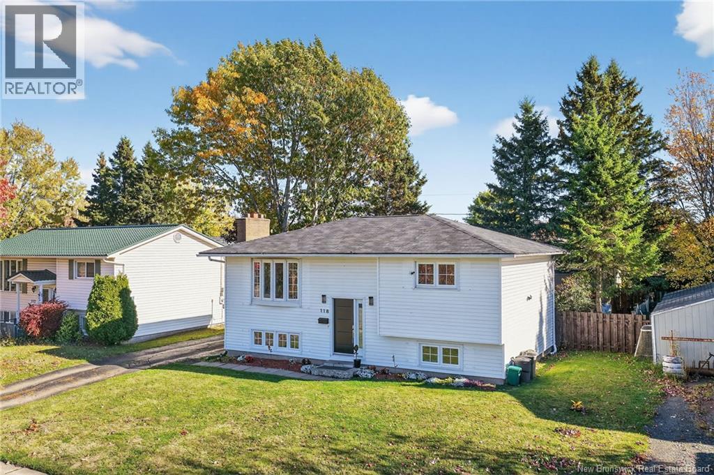 118 Kendra, Moncton, New Brunswick  E1C 8Y1 - Photo 2 - NB128190