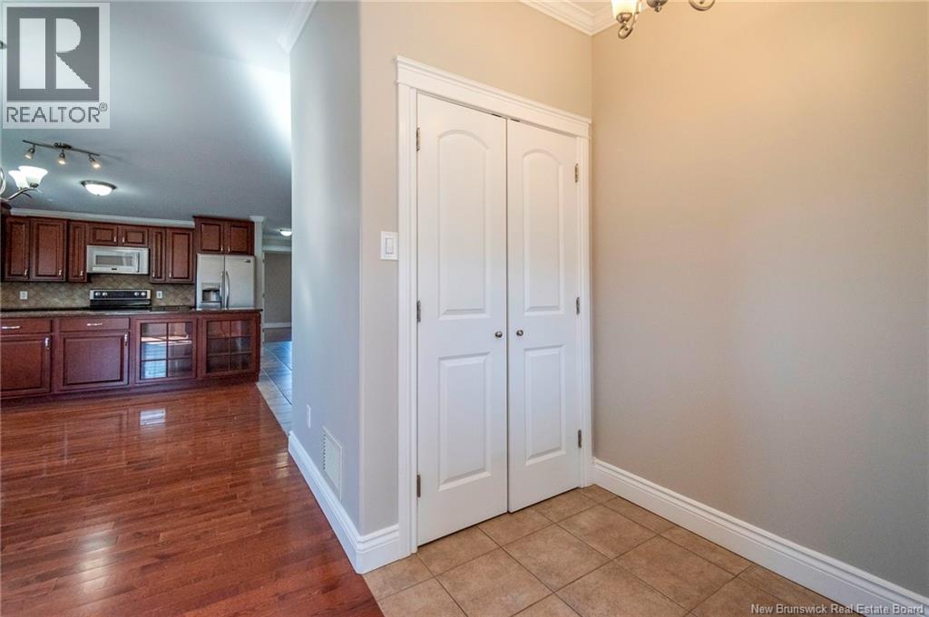 166 Arlington Crescent, Saint John, New Brunswick  E2K 0G2 - Photo 7 - NB127992