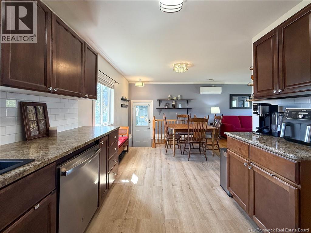 158 Barrieau, Moncton, New Brunswick E1G 1J8 - Photo 10 - NB128415