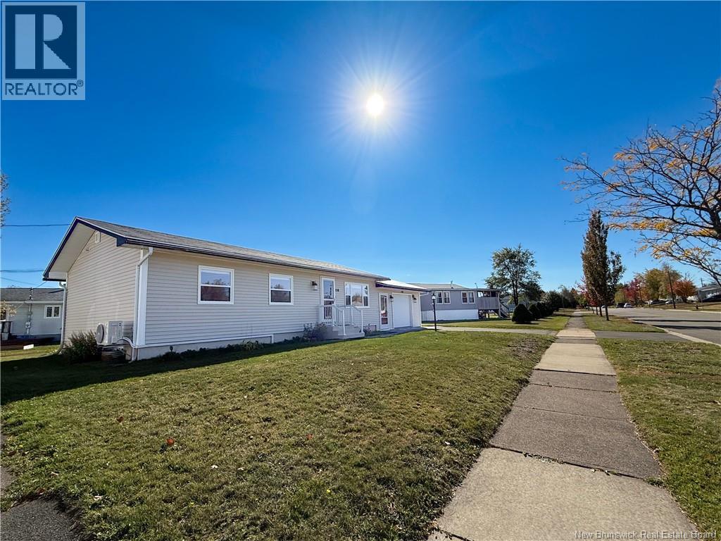 158 Barrieau, Moncton, New Brunswick E1G 1J8 - Photo 2 - NB128415