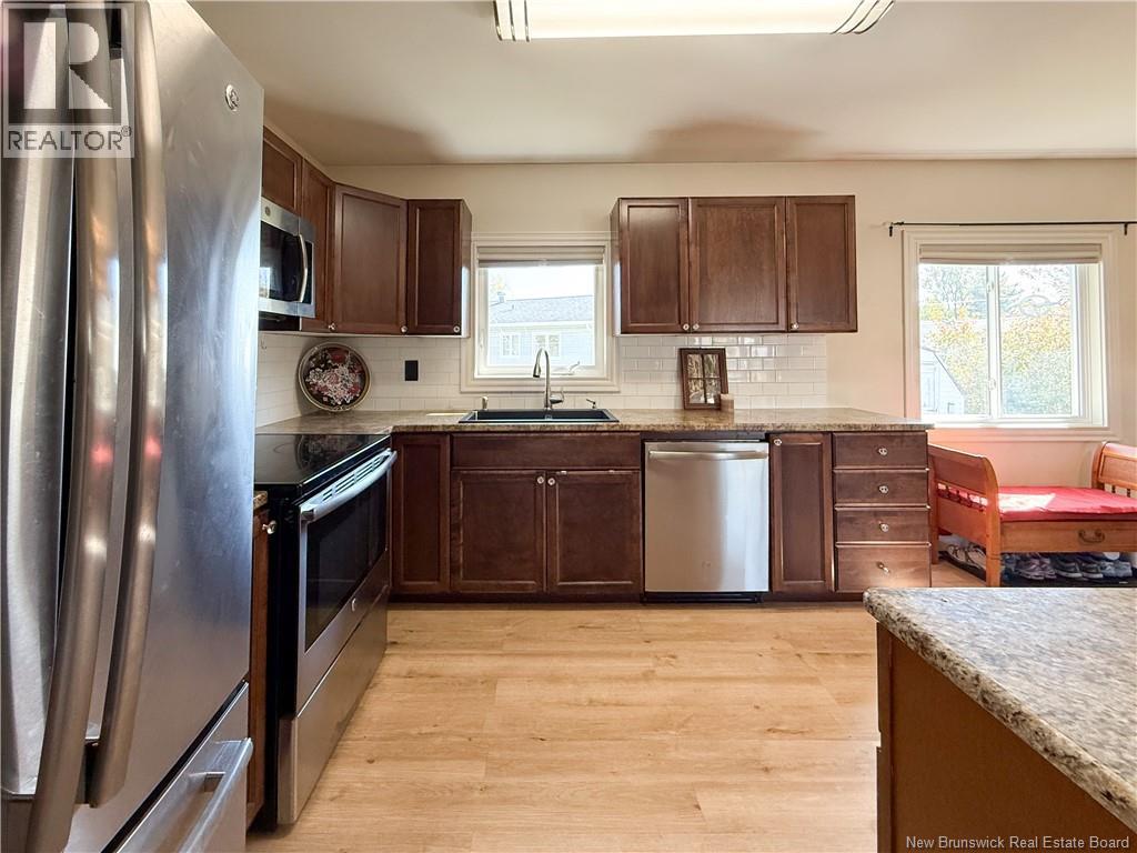 158 Barrieau, Moncton, New Brunswick E1G 1J8 - Photo 9 - NB128415