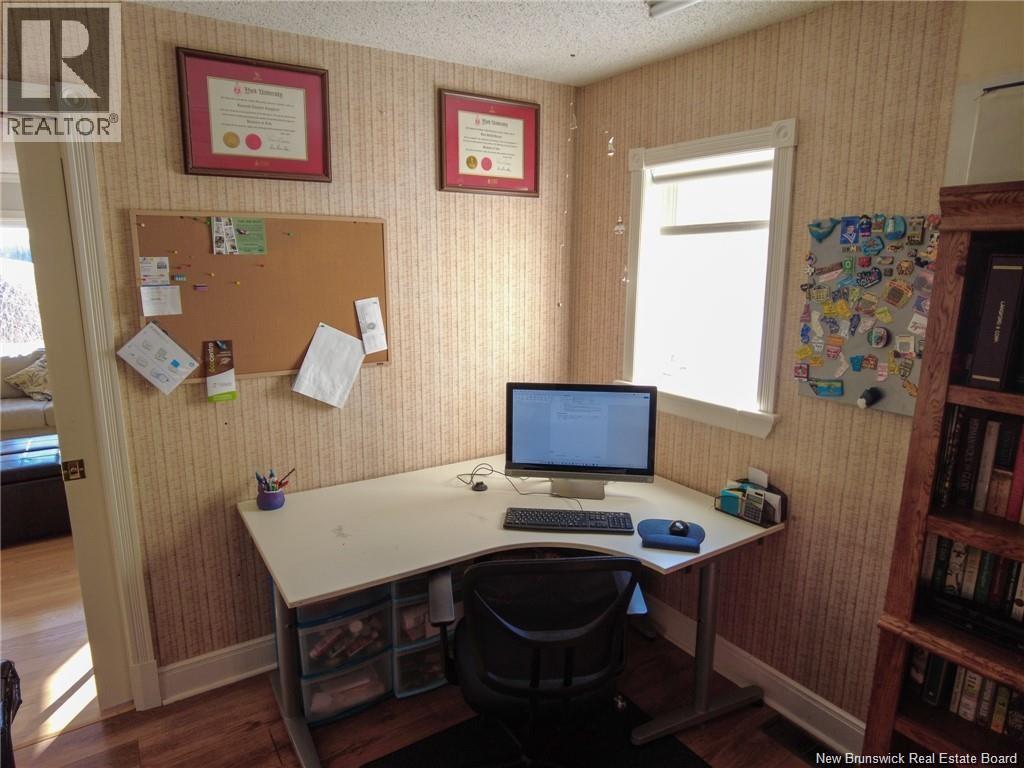 490a St Pierre Ouest Boulevard, Caraquet, New Brunswick  E1W 1A3 - Photo 12 - NB128424