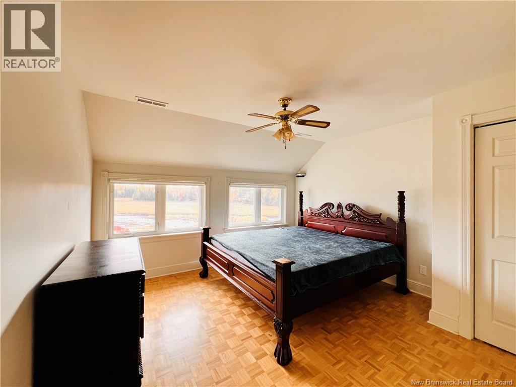 490a St Pierre Ouest Boulevard, Caraquet, New Brunswick  E1W 1A3 - Photo 13 - NB128424