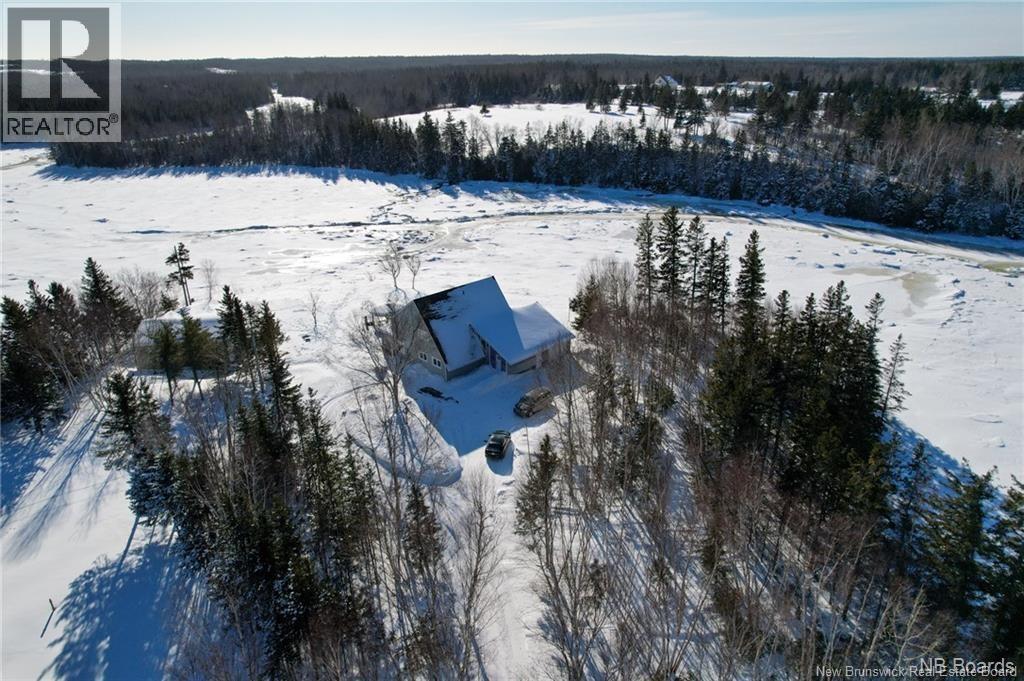 490a St Pierre Ouest Boulevard, Caraquet, New Brunswick  E1W 1A3 - Photo 33 - NB128424