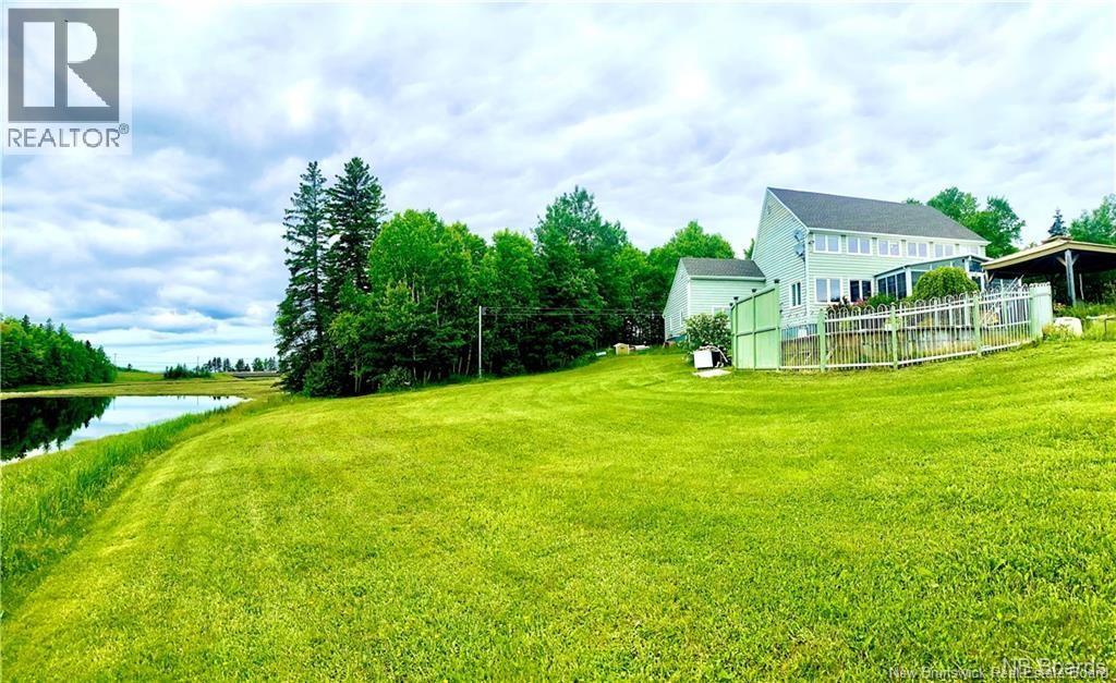 490a St Pierre Ouest Boulevard, Caraquet, New Brunswick  E1W 1A3 - Photo 4 - NB128424