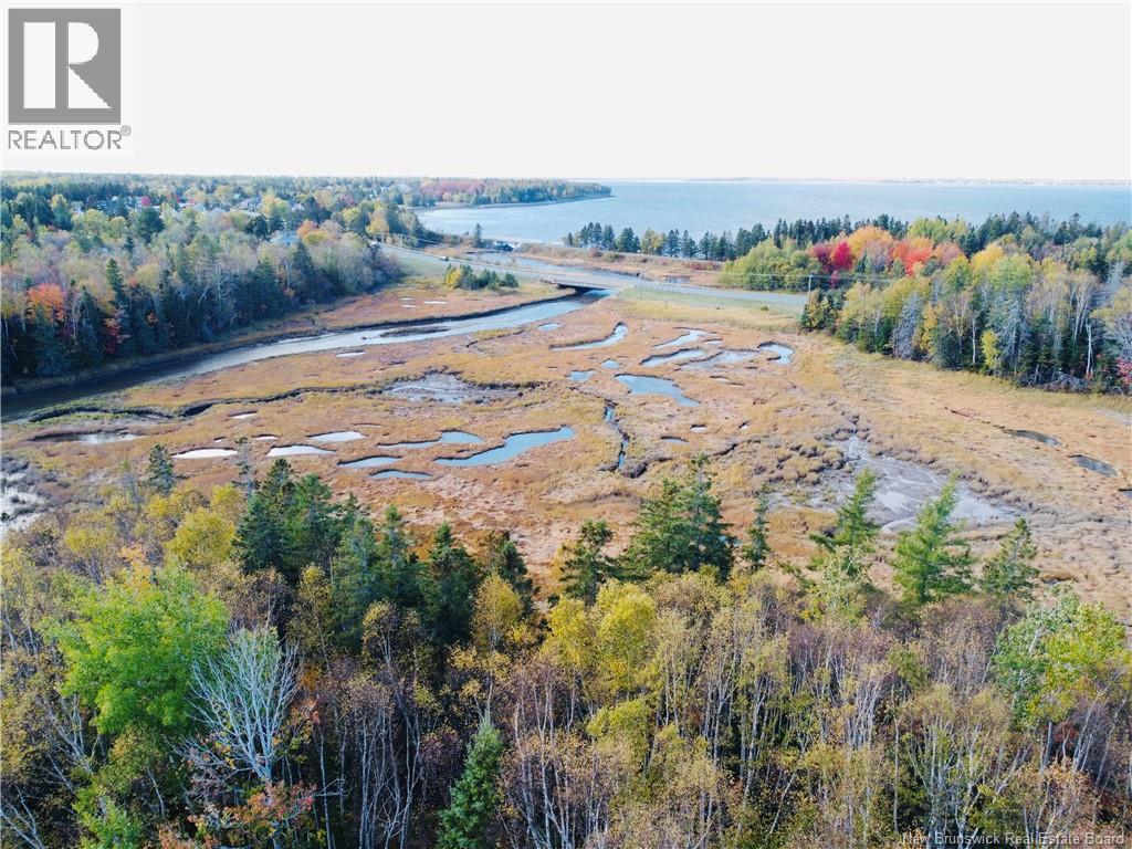 490a St Pierre Ouest Boulevard, Caraquet, New Brunswick  E1W 1A3 - Photo 40 - NB128424