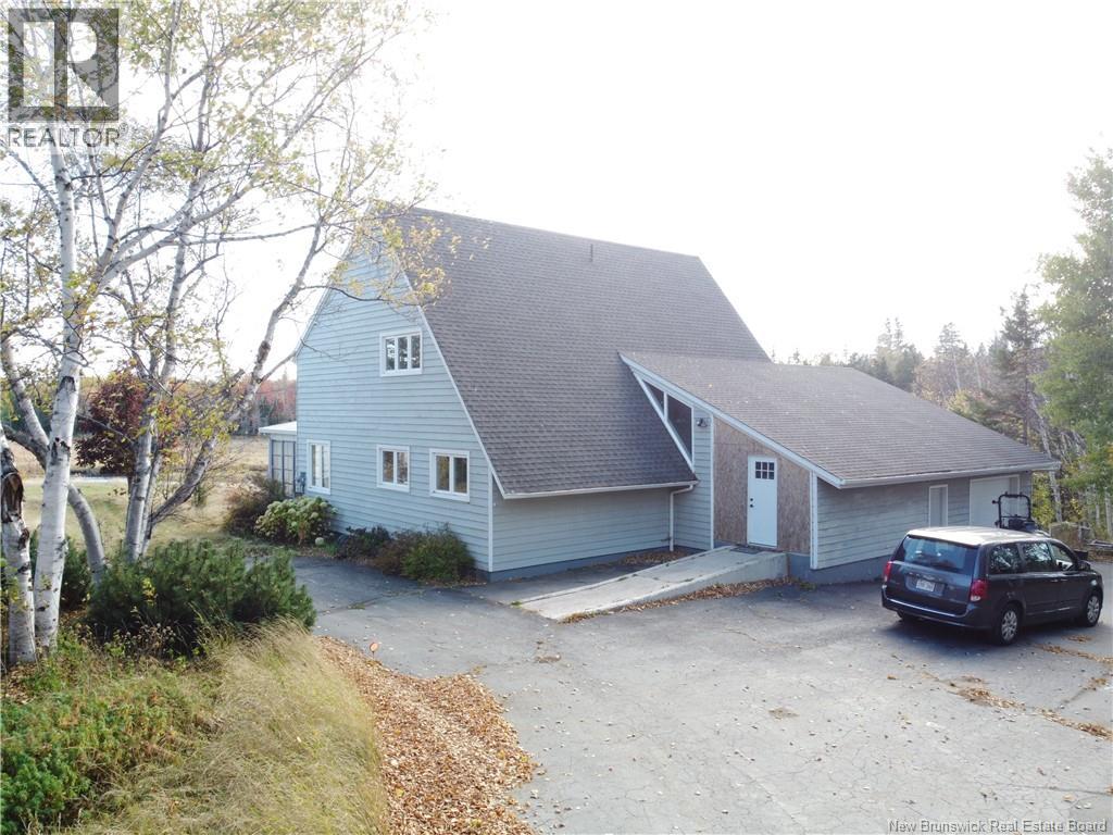 490a St Pierre Ouest Boulevard, Caraquet, New Brunswick  E1W 1A3 - Photo 42 - NB128424