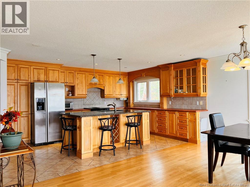 490a St Pierre Ouest Boulevard, Caraquet, New Brunswick  E1W 1A3 - Photo 5 - NB128424