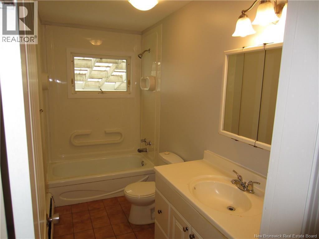 117 Ayer Avenue, Moncton, New Brunswick  E1C 8G9 - Photo 11 - NB128389