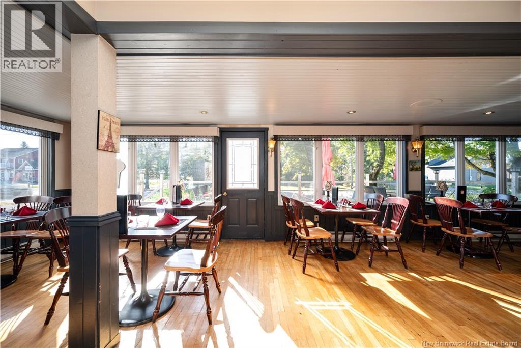 562 Main Street, Shediac, New Brunswick E4P 2L9 - Photo 11 - NB128188