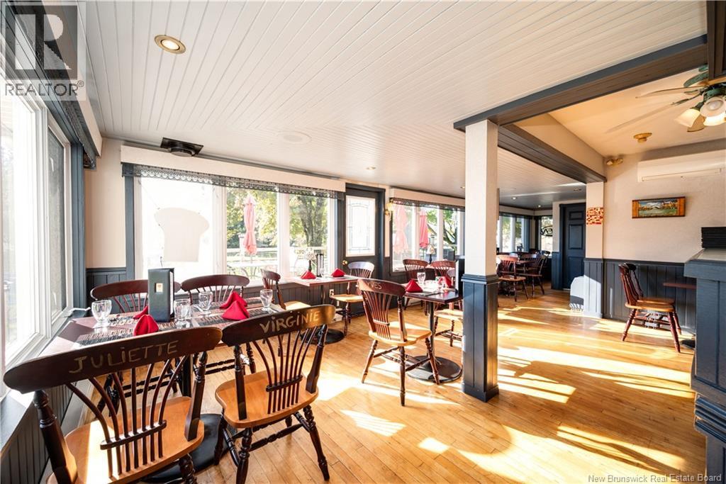 562 Main Street, Shediac, New Brunswick E4P 2L9 - Photo 12 - NB128188