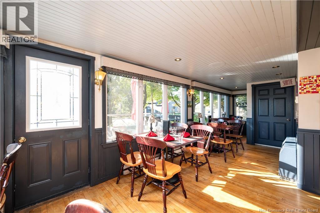 562 Main Street, Shediac, New Brunswick E4P 2L9 - Photo 3 - NB128188