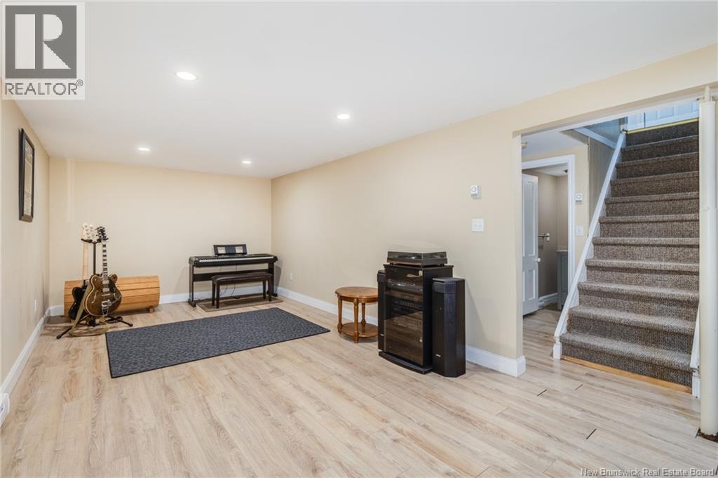 23 Fairview Drive, Fredericton, New Brunswick  E3C 1K4 - Photo 23 - NB127688