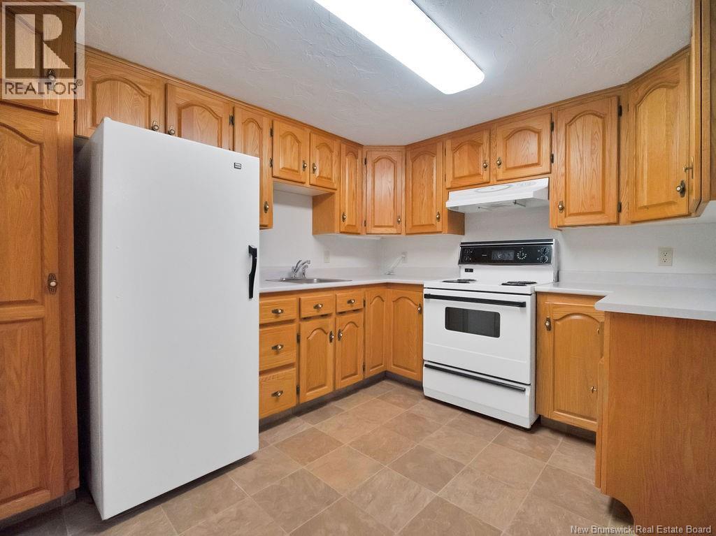 577 Beausoleil Street, Dieppe, New Brunswick  E1A 1C3 - Photo 23 - NB128447