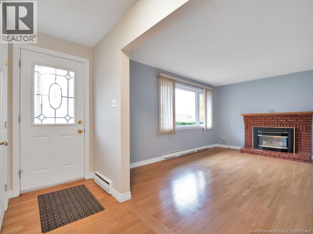 577 Beausoleil Street, Dieppe, New Brunswick  E1A 1C3 - Photo 4 - NB128447