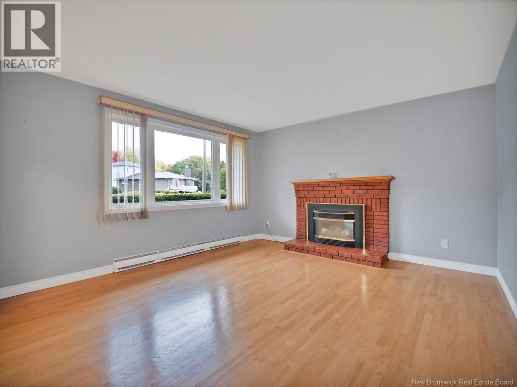 577 Beausoleil Street, Dieppe, New Brunswick  E1A 1C3 - Photo 8 - NB128447