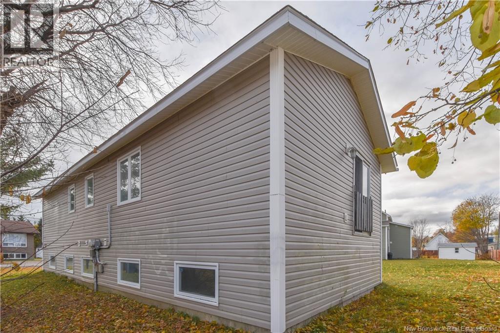 373 Rue Coughlan Street, Tracadie, New Brunswick  E1X 1B3 - Photo 6 - NB128461