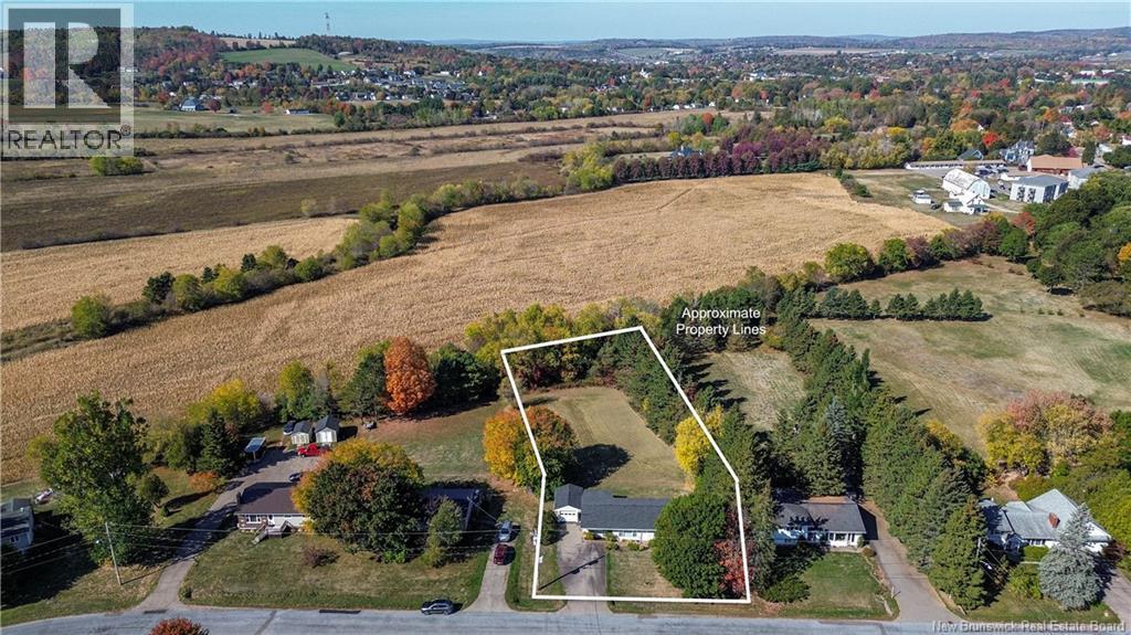 19 Creighton Drive, Sussex Corner, New Brunswick  E4E 3C8 - Photo 2 - NB128005