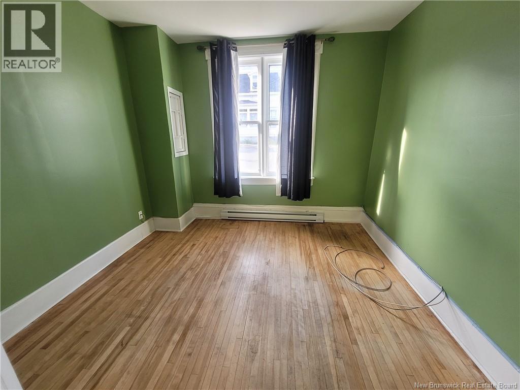 204 Guilford Street, Saint John, New Brunswick  E2M 1V7 - Photo 3 - NB128390