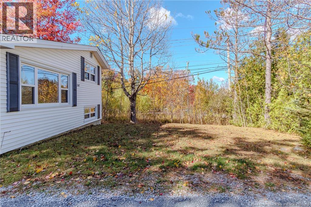 54 Iona Avenue, Rothesay, New Brunswick  E2E 3J6 - Photo 2 - NB128469