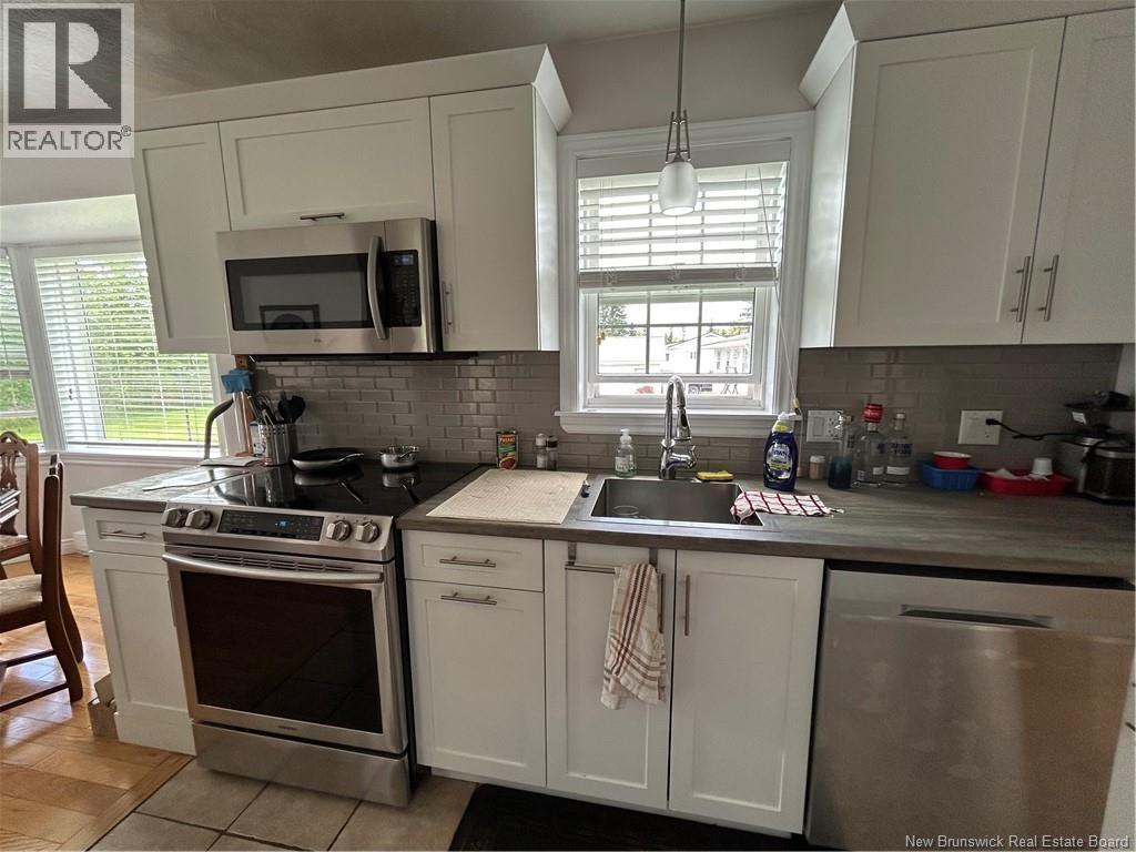 1268 Elmwood, Moncton, New Brunswick  E1H 2H2 - Photo 16 - NB128393