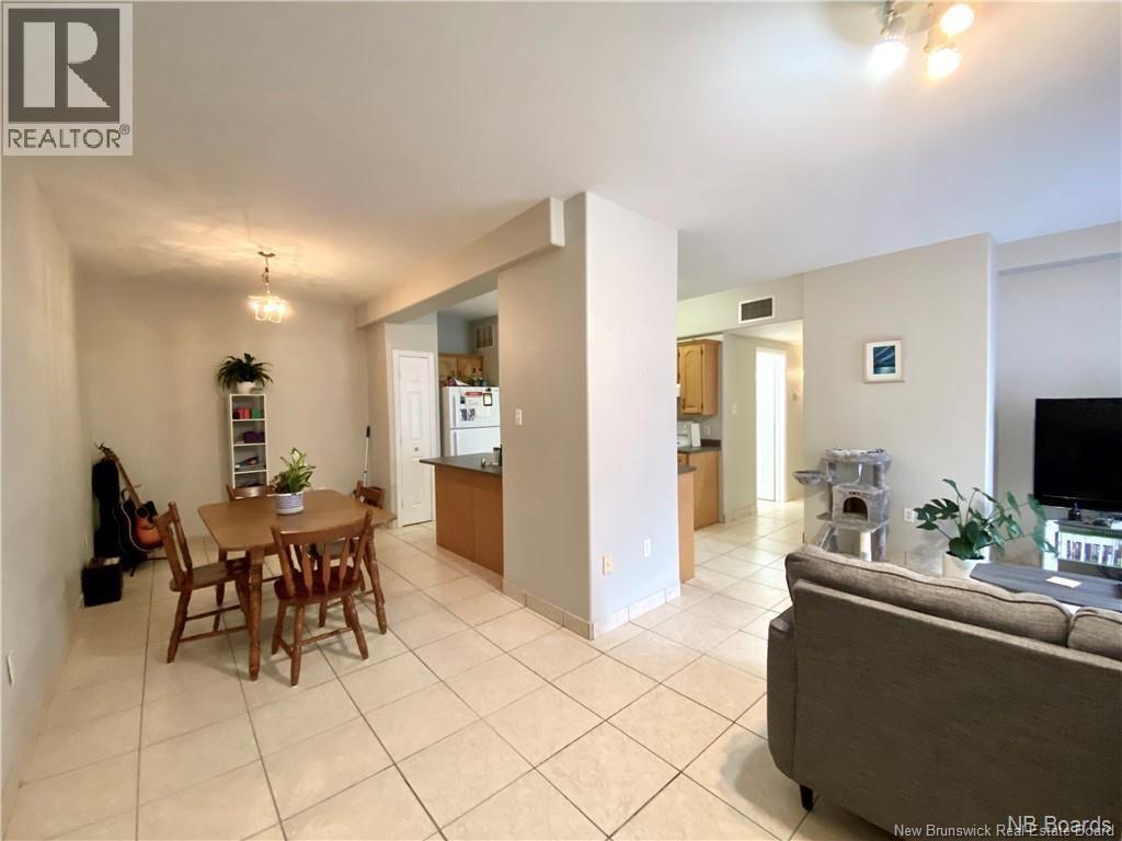 60 Goodine Street Unit# 201, Fredericton, New Brunswick E3B 9N5 - Photo 2 - NB128089