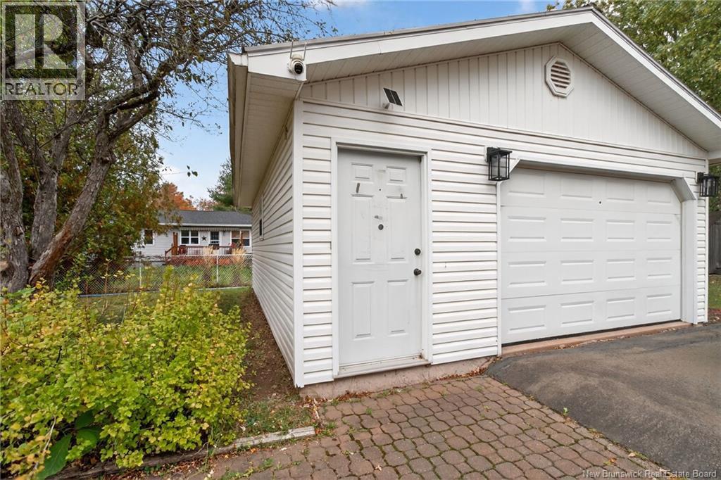 75 Century Drive, Moncton, New Brunswick  E1E 2X8 - Photo 2 - NB128252