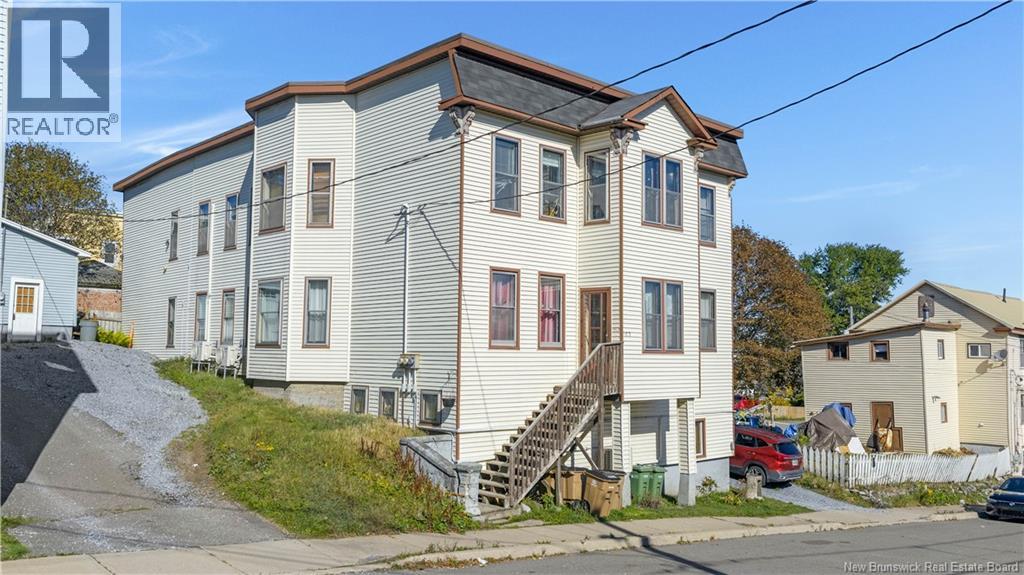 163 Guilford Street, Saint John, New Brunswick  E2M 1V8 - Photo 2 - NB128342
