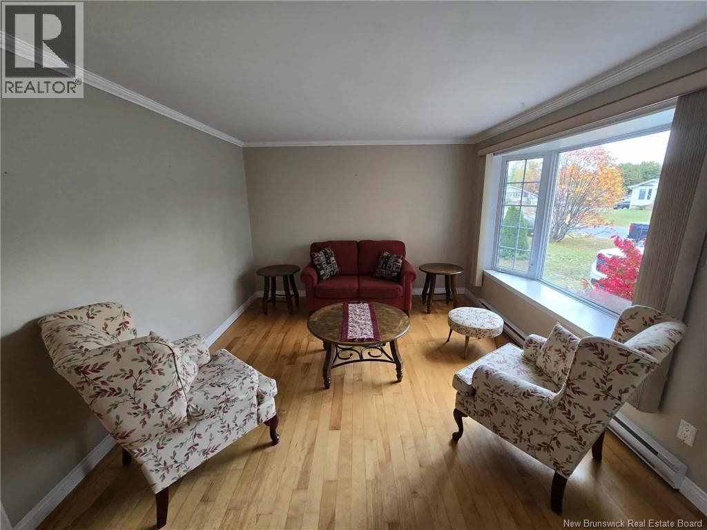232 Aimee Street, Beresford, New Brunswick  E8K 1L9 - Photo 11 - NB128531