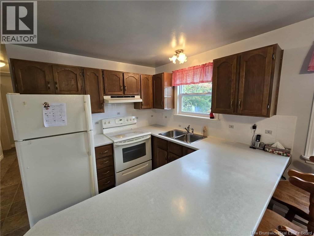 232 Aimee Street, Beresford, New Brunswick  E8K 1L9 - Photo 16 - NB128531