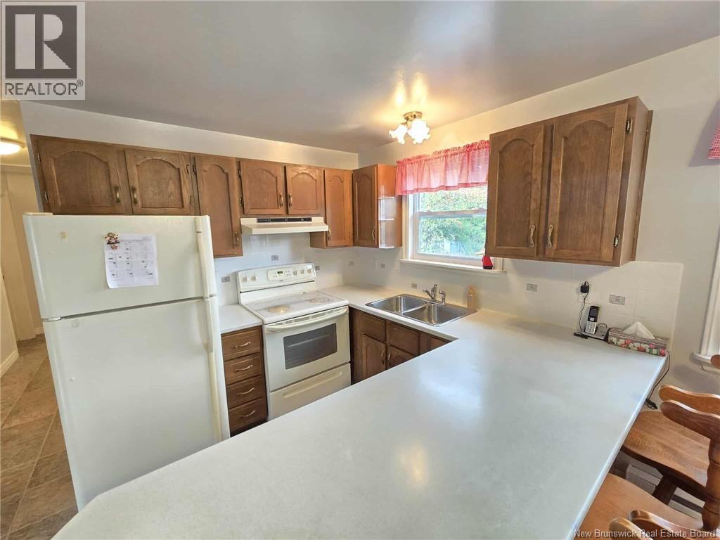 232 Aimee Street, Beresford, New Brunswick  E8K 1L9 - Photo 19 - NB128531